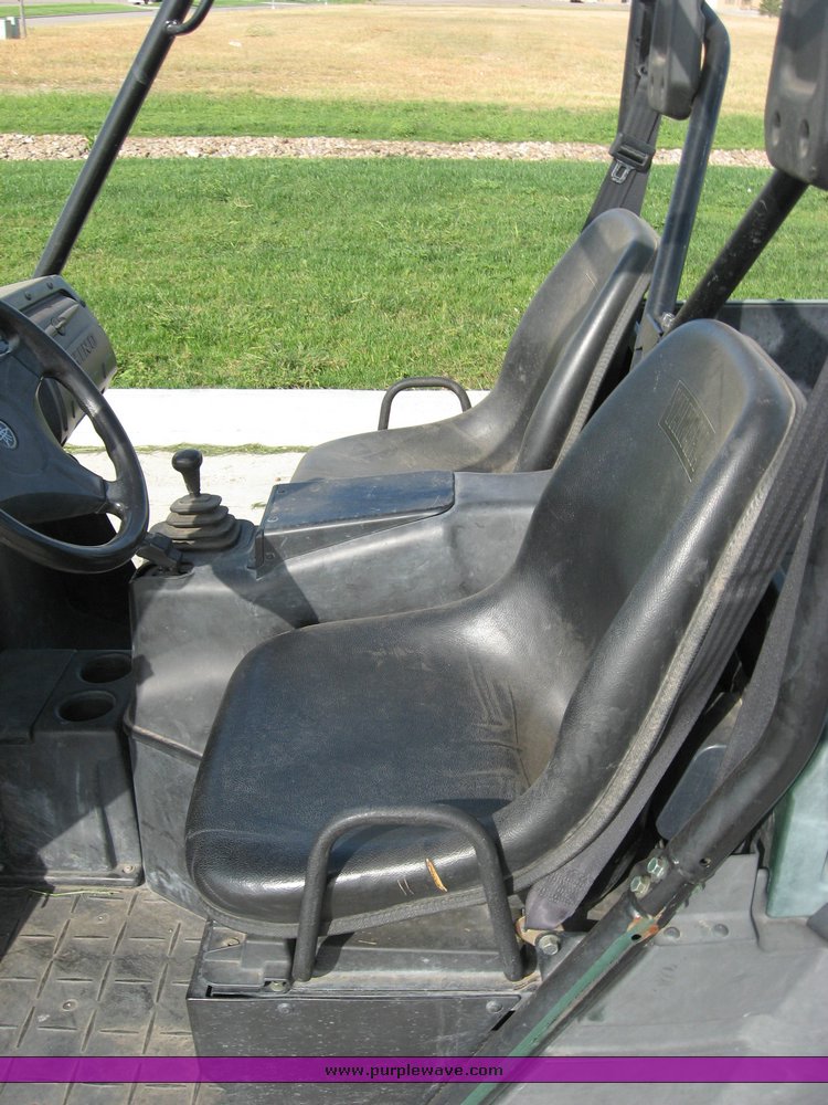 image for item 8652 Yamaha Rhino 4WD ATV