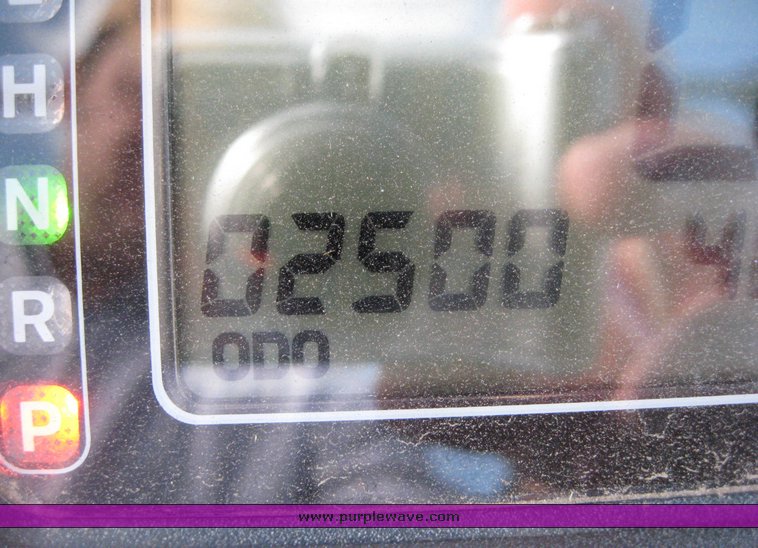 image for item 8652 Yamaha Rhino 4WD ATV