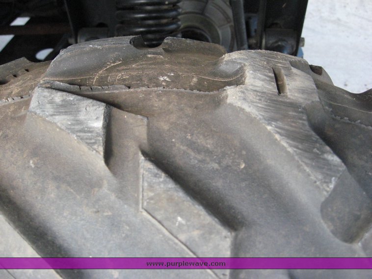 image for item 8652 Yamaha Rhino 4WD ATV