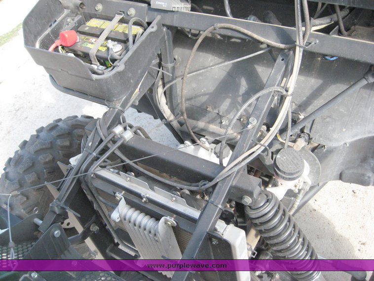 image for item 8652 Yamaha Rhino 4WD ATV