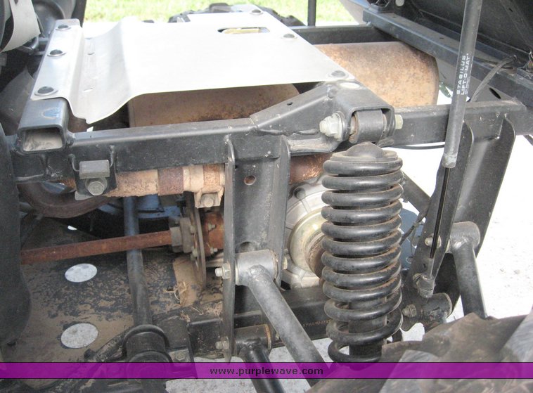 image for item 8652 Yamaha Rhino 4WD ATV