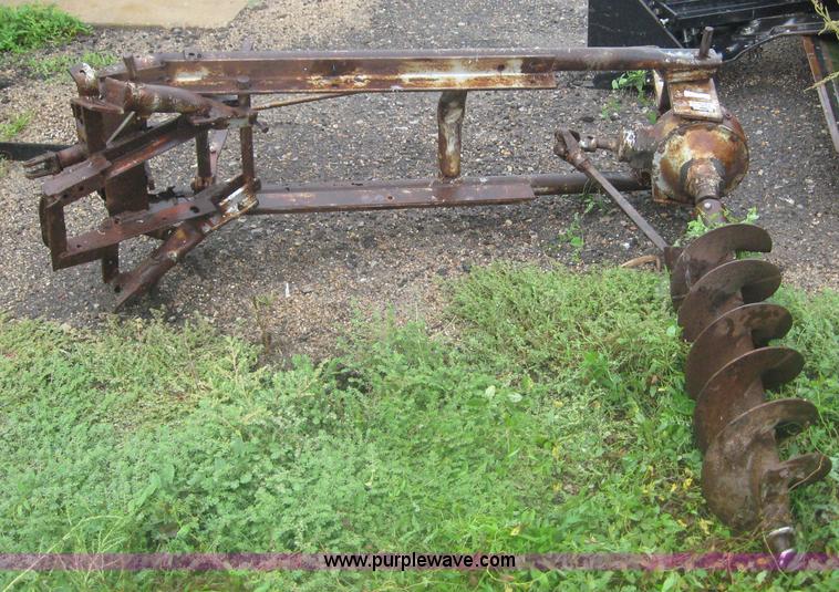 image for item 8655 Three point mount post hole digger