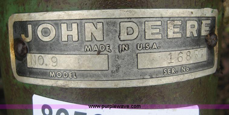 image for item 8656 John Deere Model 9 7' sickle bar mower