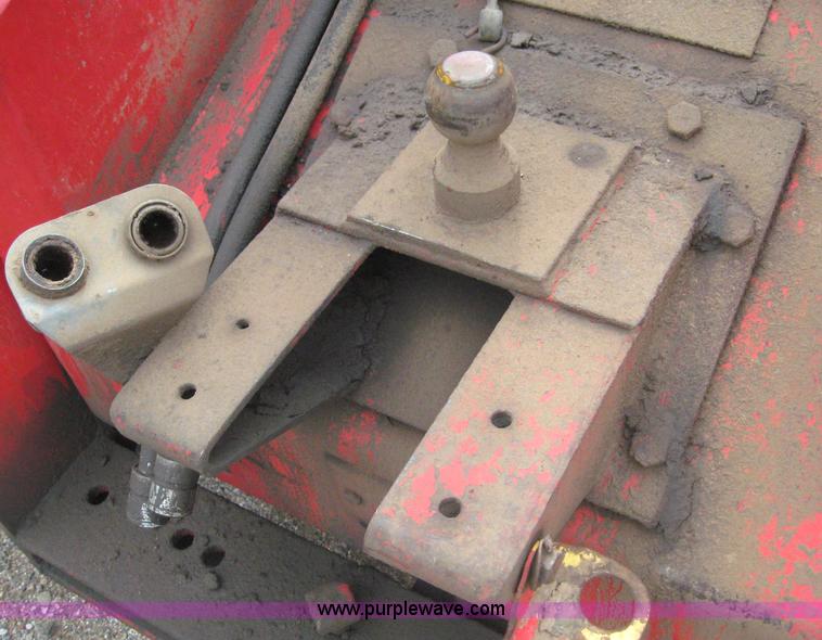 image for item 8680 Versatile 145 tractor