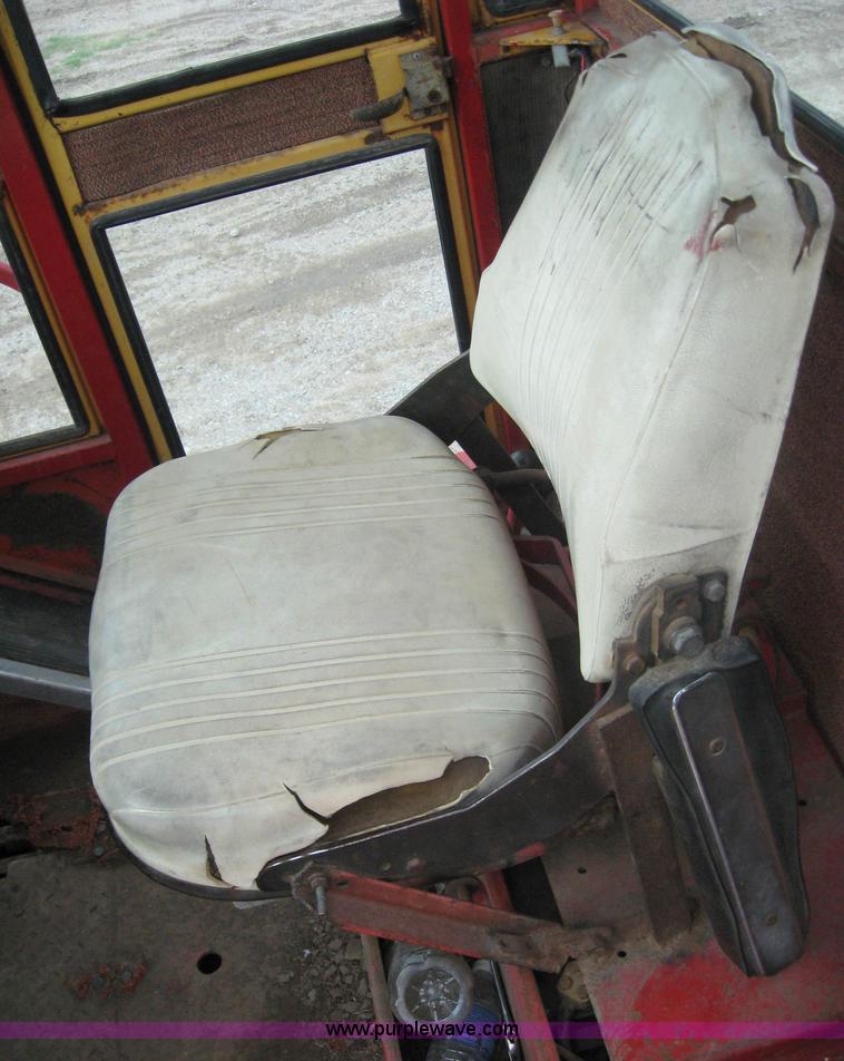 image for item 8680 Versatile 145 tractor