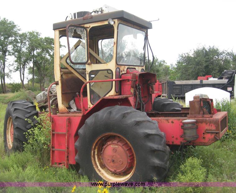 image for item 8681 Versatile 145 tractor