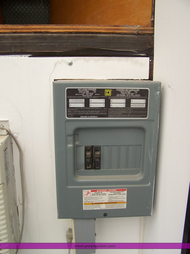 image for item 1200 2004 Farr 24' enclosed cargo trailer