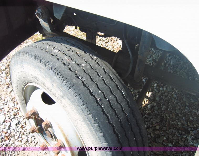 image for item 1501 1996 Chevrolet Kodiak C6H042