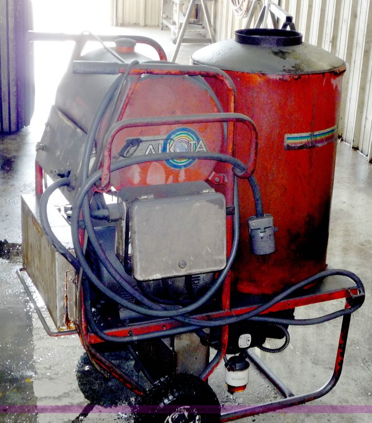 image for item 3094 1999 Alkota 5302 pressure washer