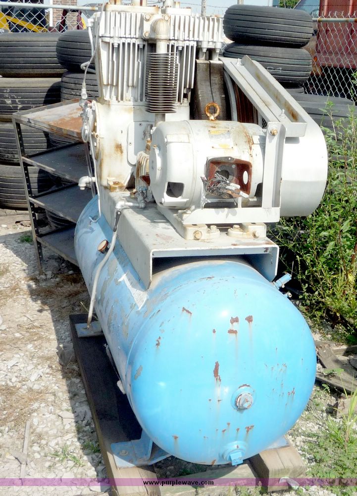 image for item 3095 Air compressor