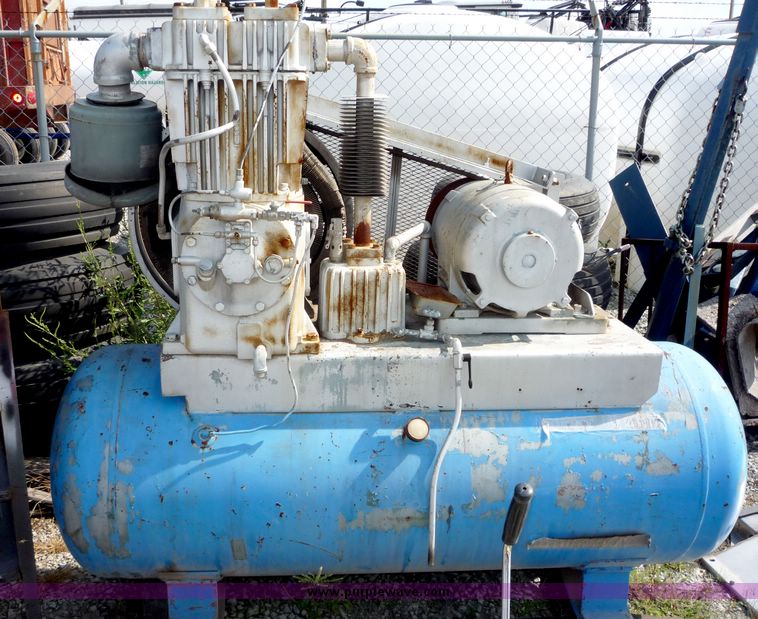 image for item 3095 Air compressor