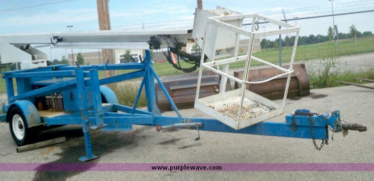 image for item 5153 Eagle Eye pull type boom lift