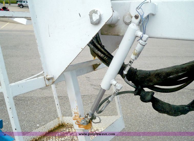 image for item 5153 Eagle Eye pull type boom lift