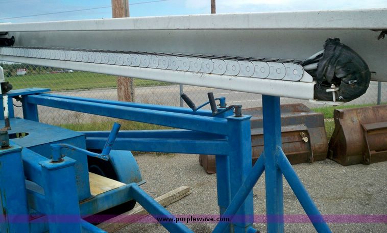 image for item 5153 Eagle Eye pull type boom lift