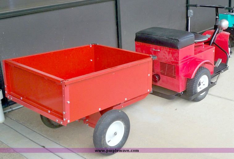 image for item 5154 Cushman 898309-7610 three wheeled scooter