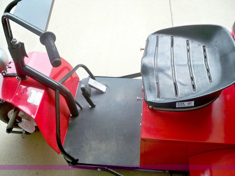 image for item 5154 Cushman 898309-7610 three wheeled scooter