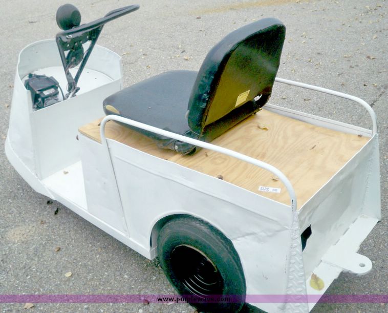 image for item 5159 Taylor-Dunn three wheel electric scooter