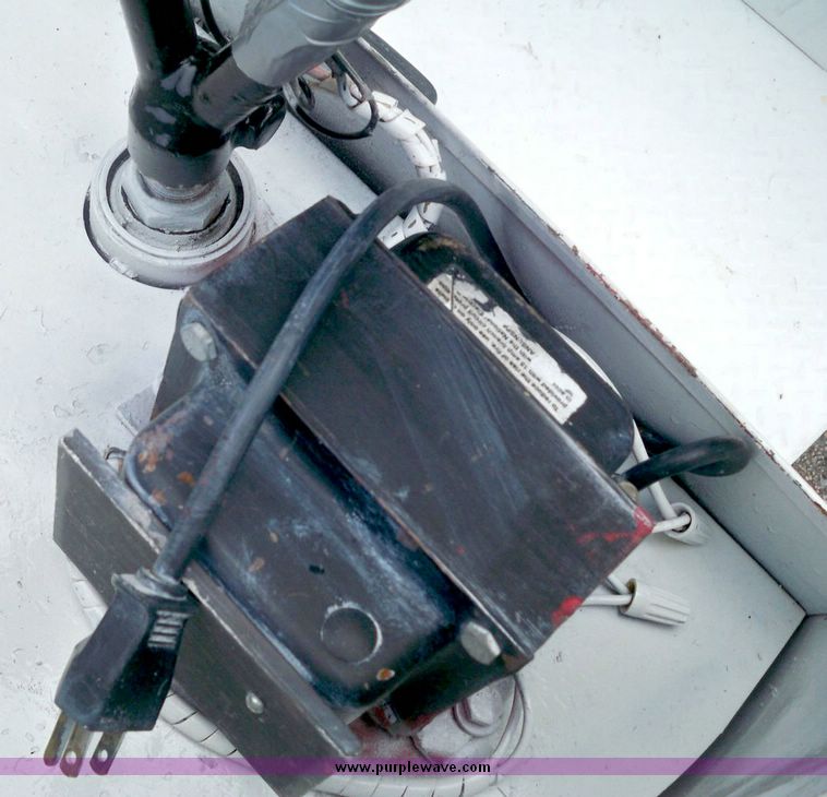 image for item 5159 Taylor-Dunn three wheel electric scooter