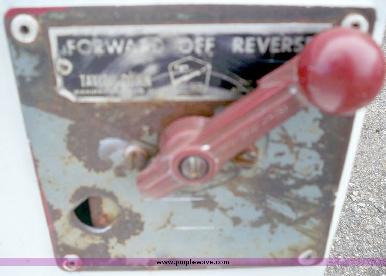 image for item 5159 Taylor-Dunn three wheel electric scooter