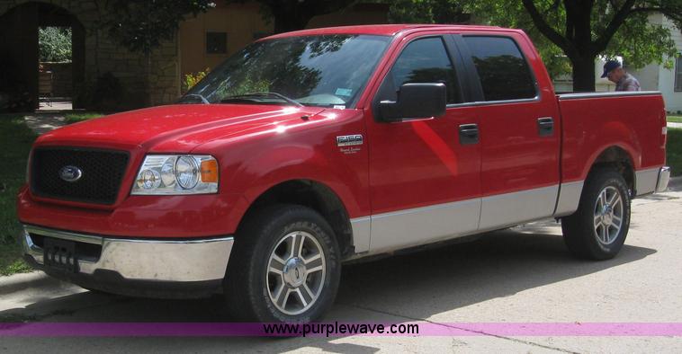 image for item 5391 2006 Ford F150 pickup truck