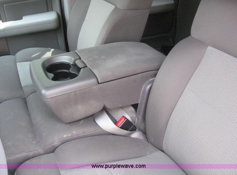 image for item 5391 2006 Ford F150 pickup truck