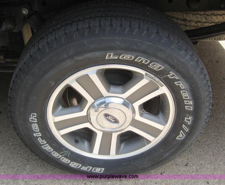 image for item 5391 2006 Ford F150 pickup truck