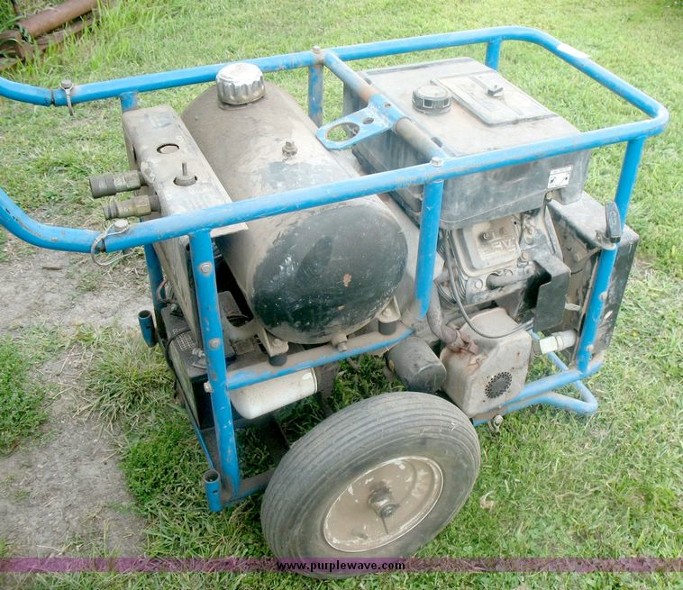 image for item 5921 Hydrapack HV-16-8 portable hydraulic pump