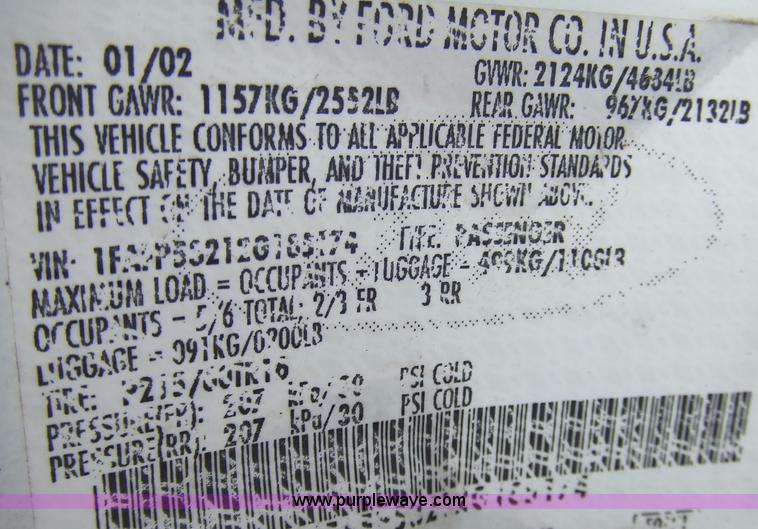 image for item 6006 2002 Ford Taurus SE