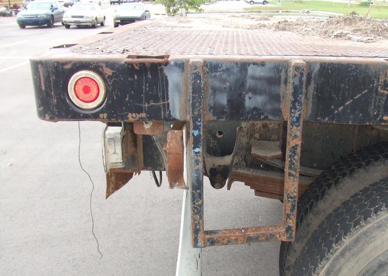 image for item 6009 1991 GMC Topkick C7H042 flat bed truck