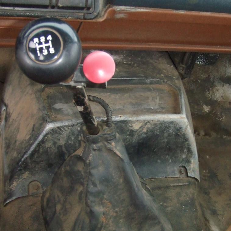 image for item 6009 1991 GMC Topkick C7H042 flat bed truck