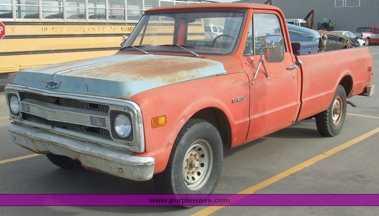 image for item 6010 1969 Chevrolet C/20 pickup truck