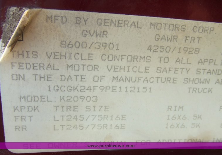 image for item 6011 1993 Chevrolet K2500 pickup truck