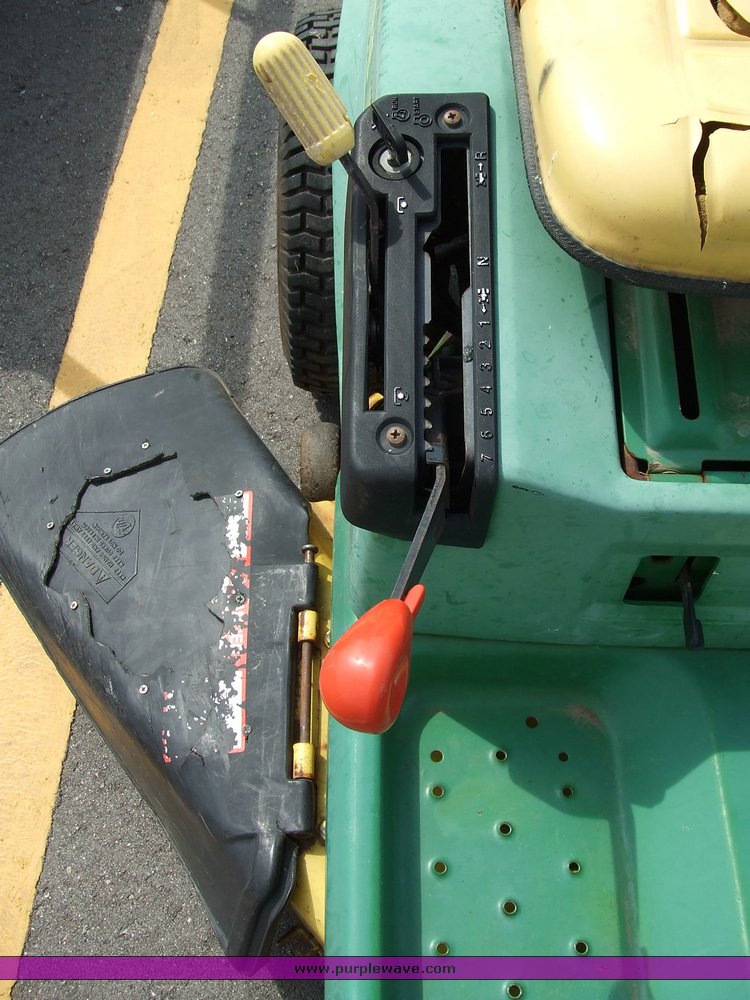 image for item 6230 John Deere RX75 riding mower