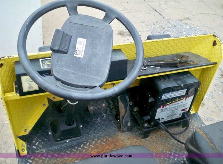 image for item 6957 Ez-go electric scooter