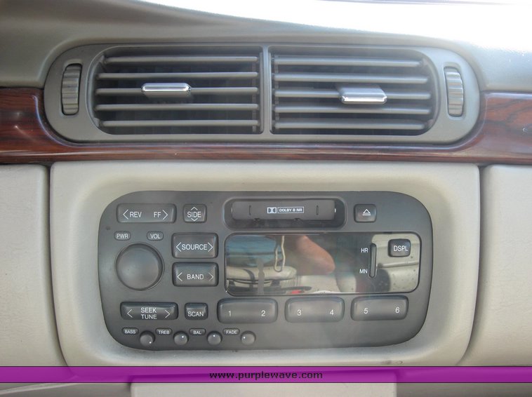 image for item 7600 1997 Cadillac Deville