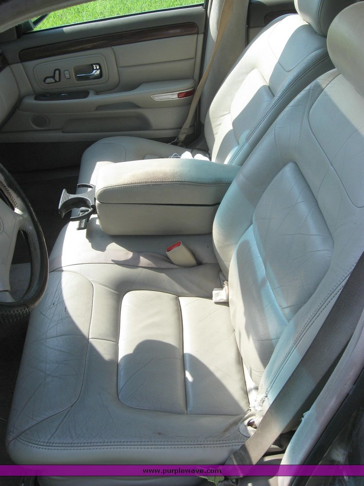 image for item 7600 1997 Cadillac Deville