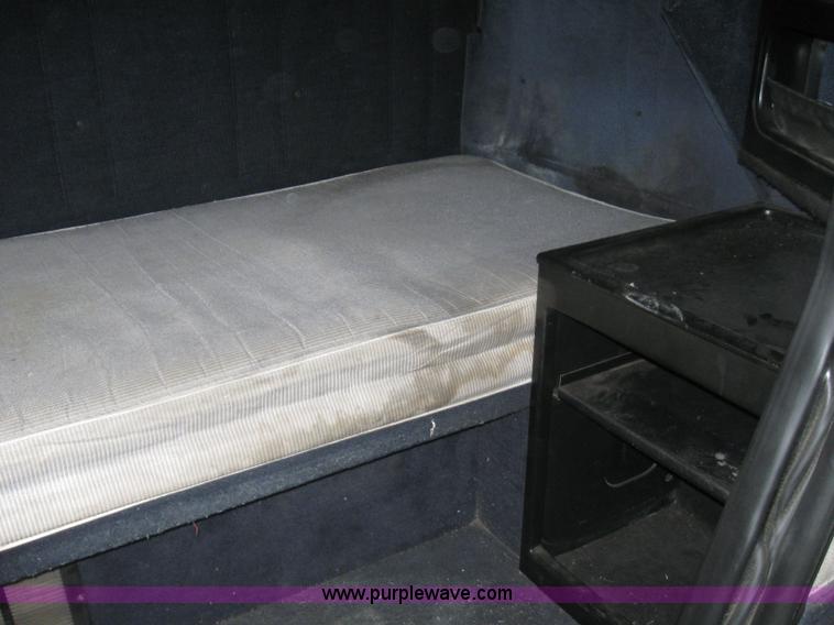 image for item 8470 1991 Freightliner Conventional FLD120 tractor truck