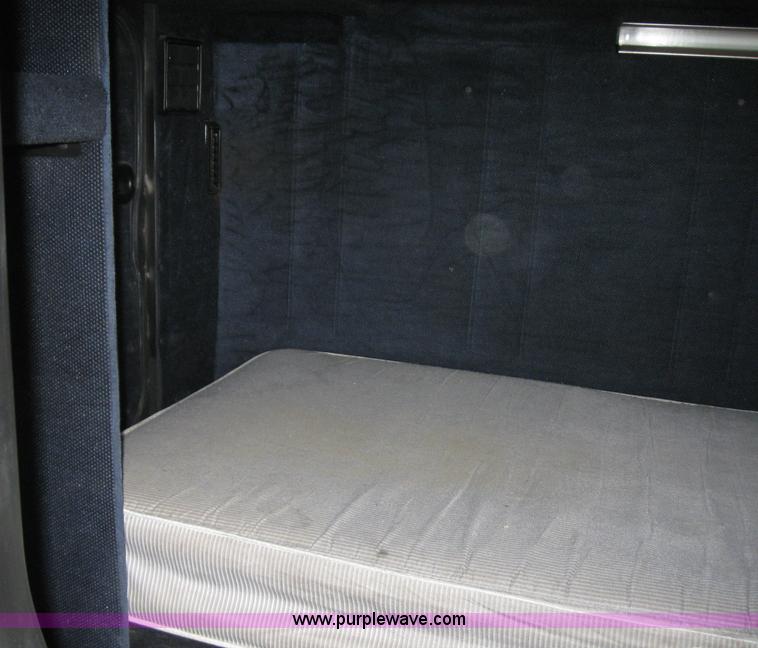 image for item 8470 1991 Freightliner Conventional FLD120 tractor truck