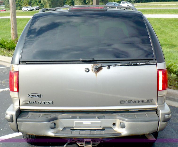 image for item 8563 1998 Chevrolet Blazer