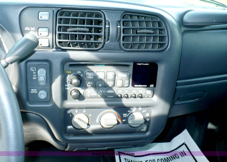 image for item 8563 1998 Chevrolet Blazer