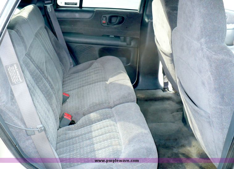 image for item 8563 1998 Chevrolet Blazer