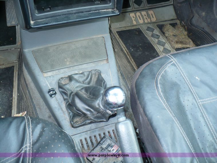 image for item 8564 1991 Mercury Capri XR2 convertible