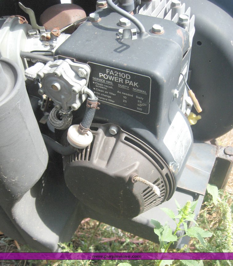 image for item 8654 John Deere leaf sacker