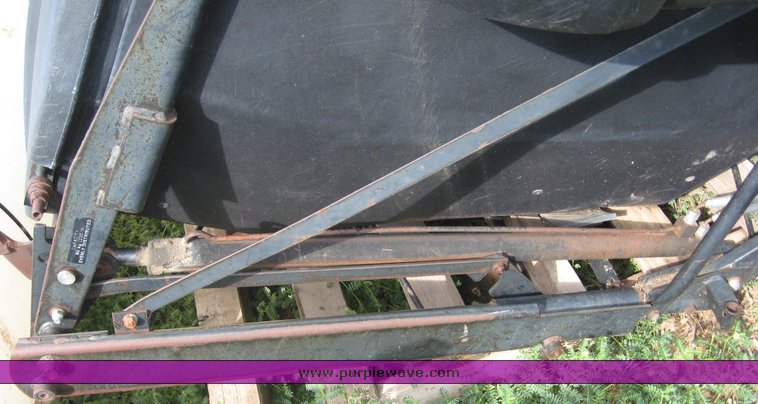 image for item 8654 John Deere leaf sacker