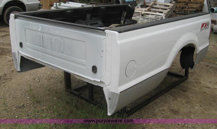 image for item 8677 Bed for Ford F250 pickup