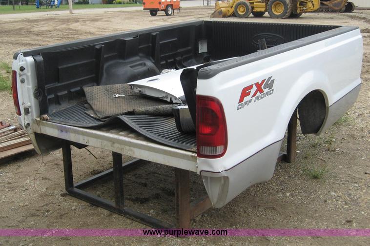 image for item 8677 Bed for Ford F250 pickup