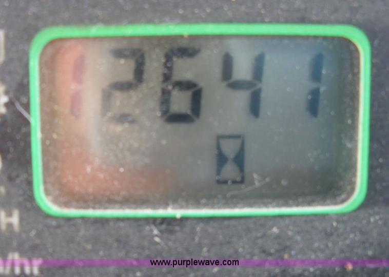 image for item 1500 1999 John Deere 770CH motor grader