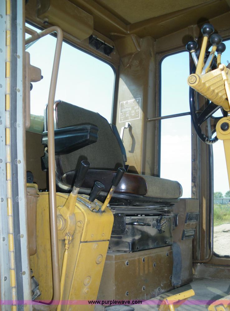 image for item 1501 1991 Caterpillar 140G motor grader