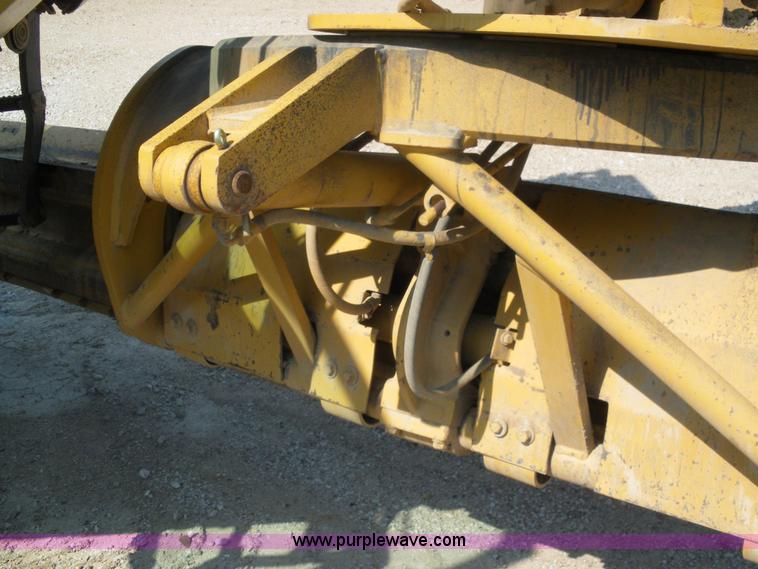 image for item 1501 1991 Caterpillar 140G motor grader