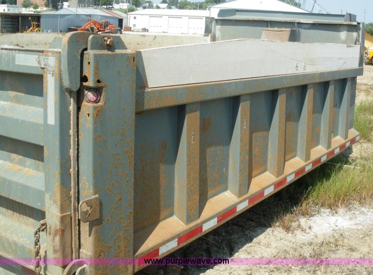 image for item 1502 Galion 16' dump box